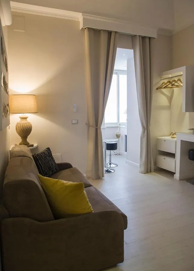 Royal Rooms Luxury Suite Naples 3*,  Italy
